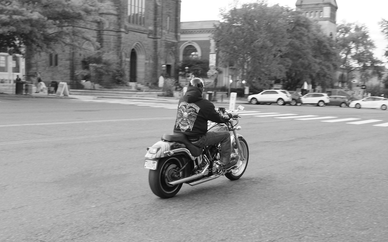 Motorcyclist riding on an open road, the kind of rider a motorcycle accident lawyer in Rosedale represents