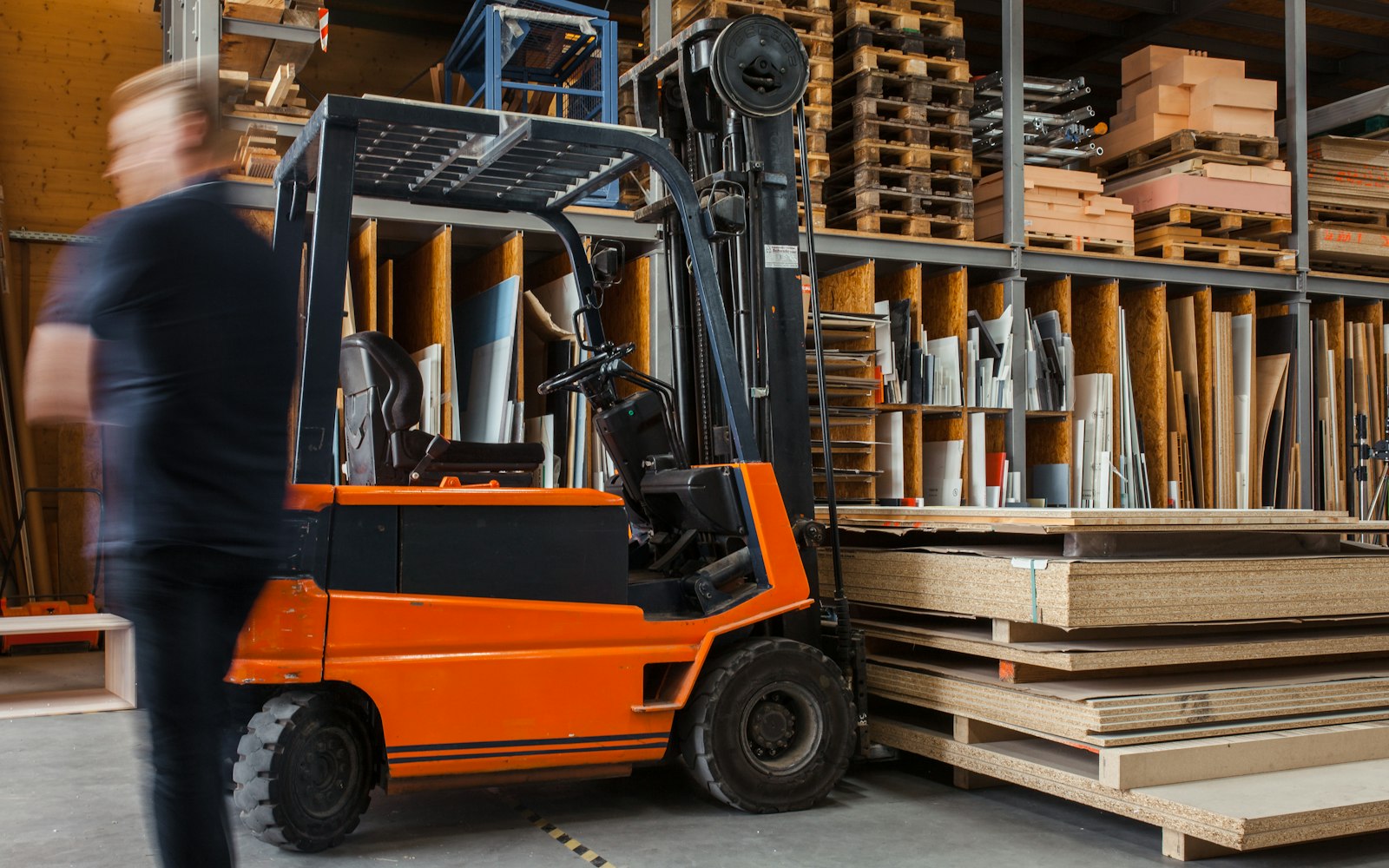Warehouse worker moving freight on a loading dock, the kind of job a work injury lawyer in Rosedale handles claims for