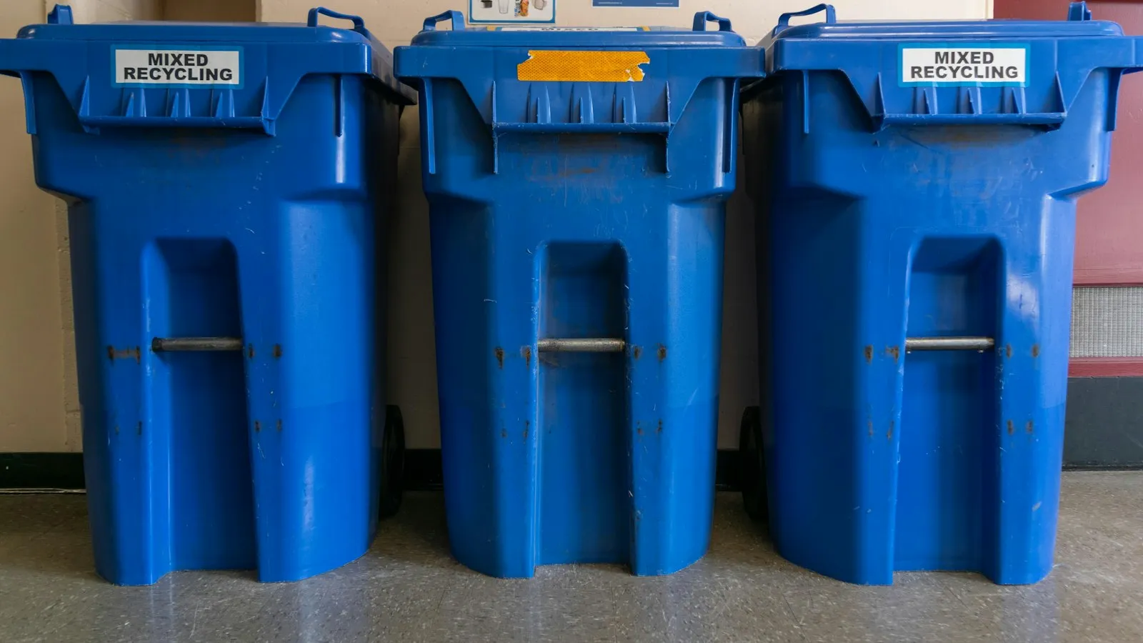 Garbage Truck Accident Lawyer in Bellerose – trash cans lined up at the curb