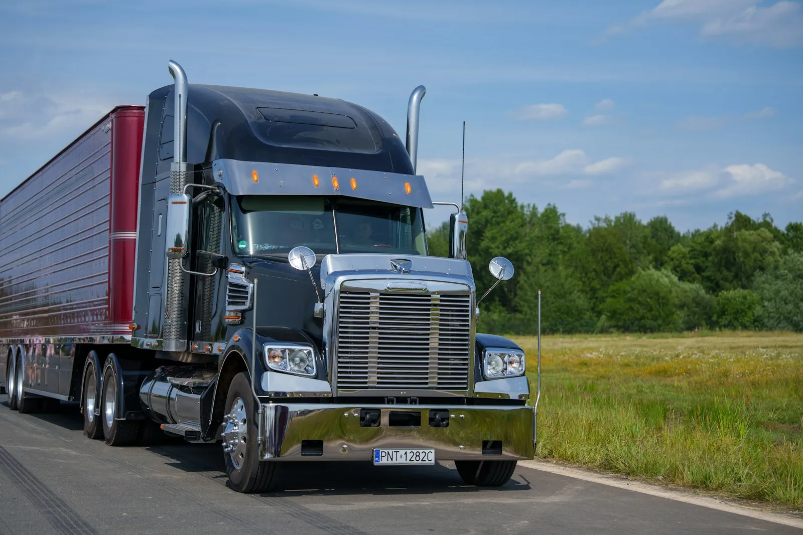 Semi Truck & Tractor Trailer Accident Lawyer in Rego Park