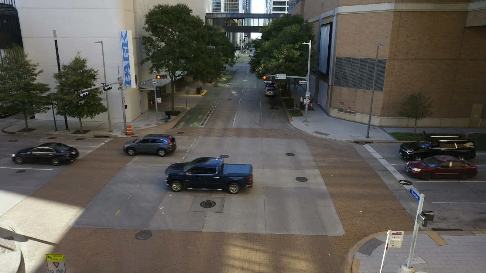 T-Bone Accident Lawyer in Bellerose – city street with crossing traffic